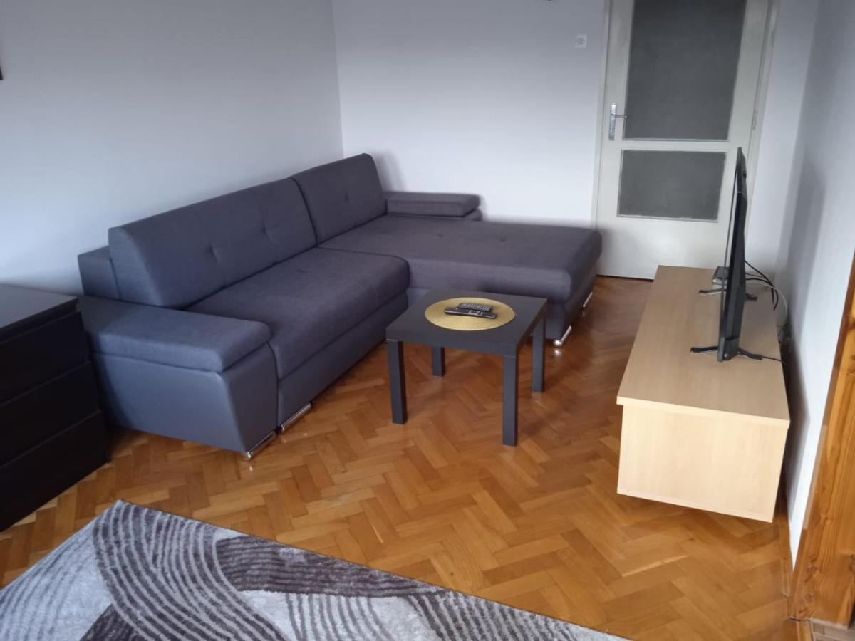 Positivo Apartamento Zagreb Exterior foto